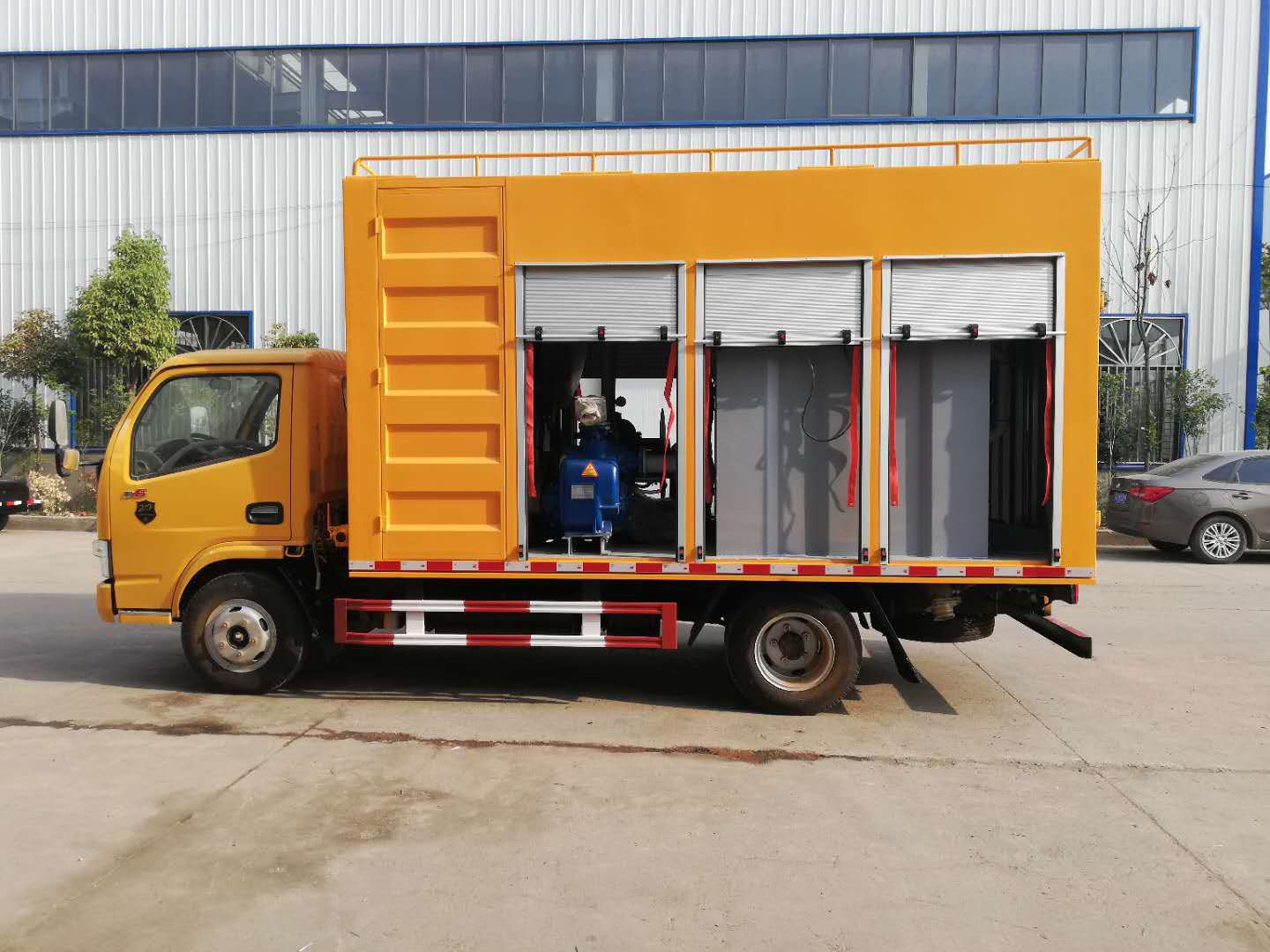 Dongfeng Yizhan Series Sewage Treatment Vehicle