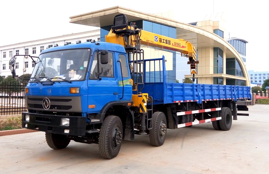 XCMG 10-Ton Truck-Mounted Crane