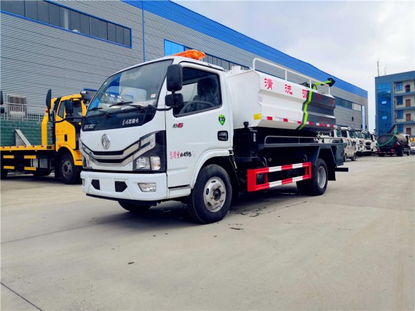 Dongfeng Duolika 4&times;2 Sewer Cleaning and Suction Truck